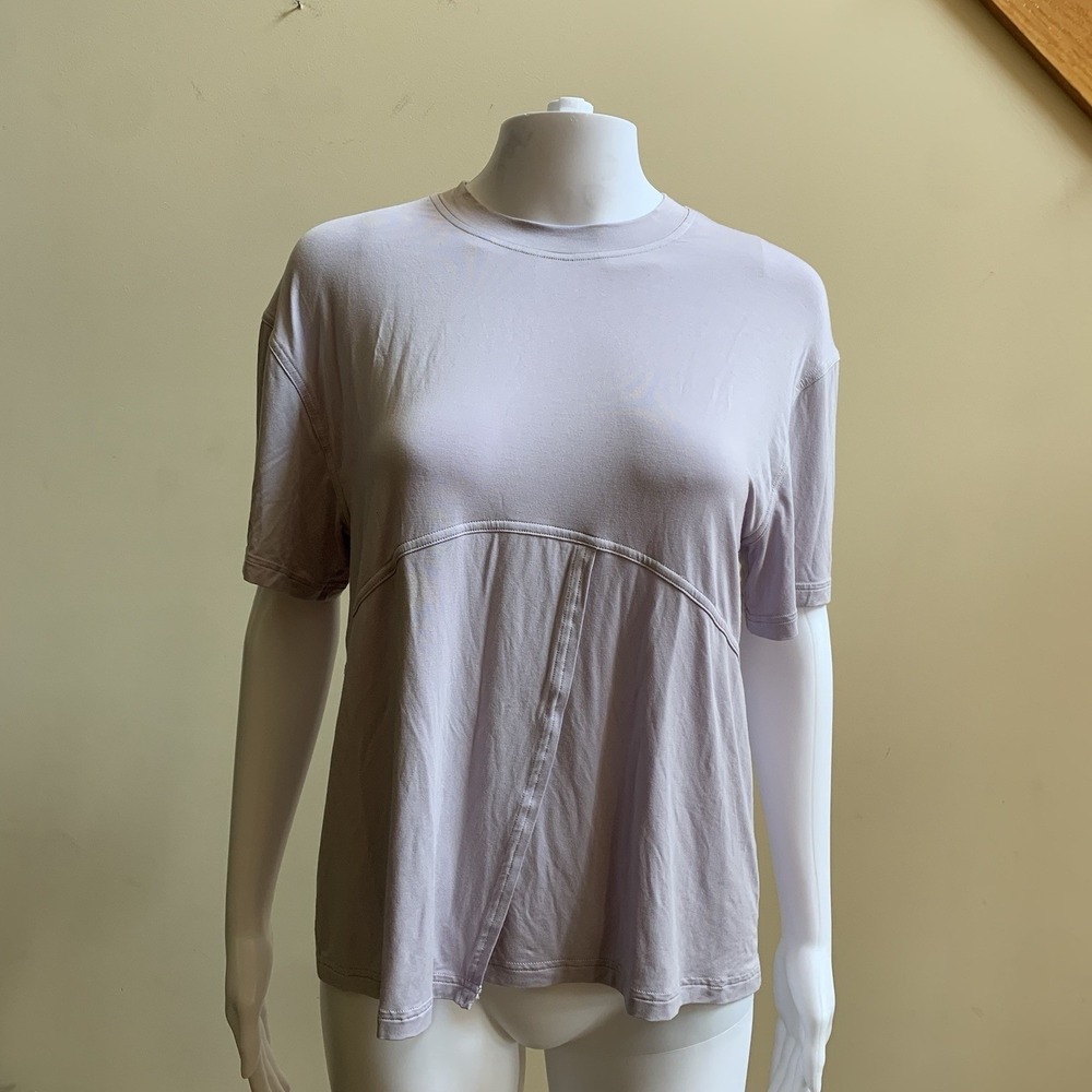 Lululemon Modal-Silk Blend Tie-Front Yoga Shirt Womens SZ 6-8 Faint Lavender Tee